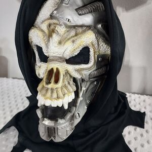 Vintage Easter Unlimited Skull Mask Bloody Teeth Fangs Scream Ghost Face Spoof